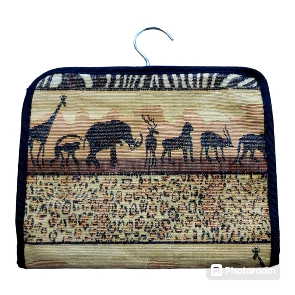 No Name Handbags - Hanging Travel Toiletry Bag